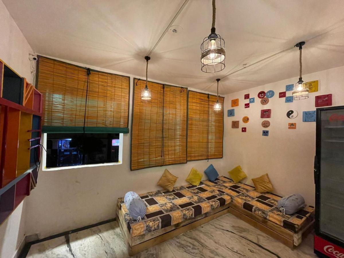 Travel Monkey Hostel Agra  Extérieur photo