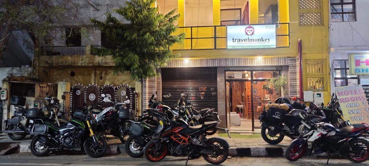 Travel Monkey Hostel Agra  Extérieur photo