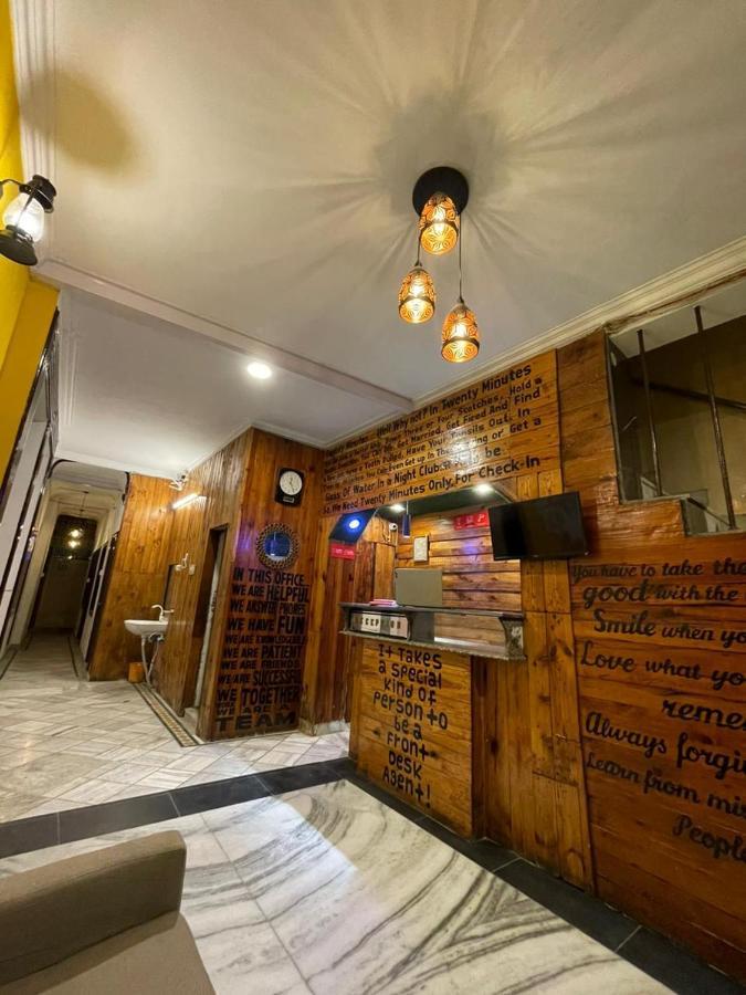 Travel Monkey Hostel Agra  Extérieur photo