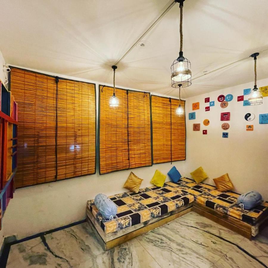 Travel Monkey Hostel Agra  Extérieur photo