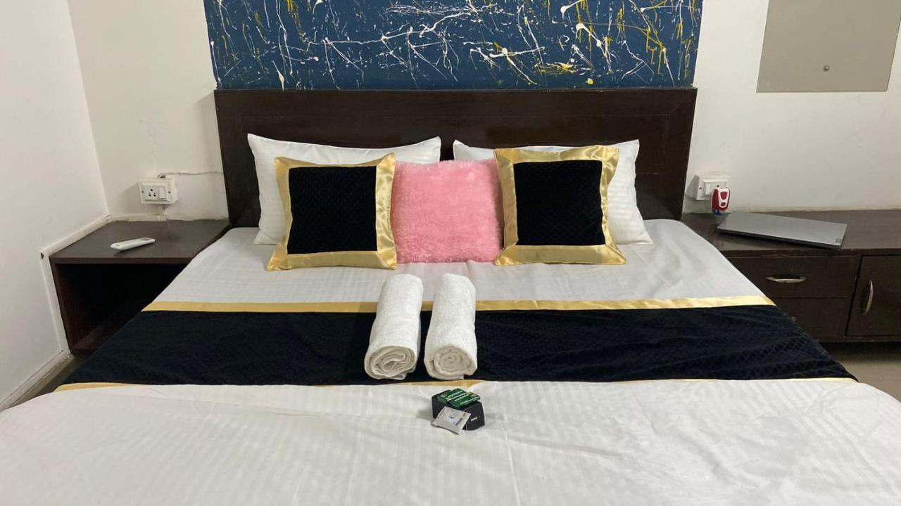 Travel Monkey Hostel Agra  Extérieur photo